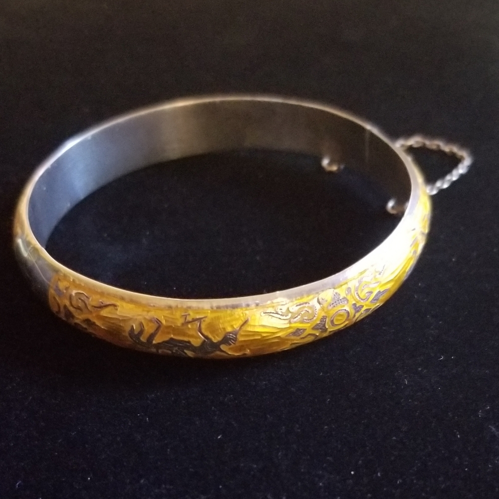 Siam Sterling Yellow Niello Hinged Bangle